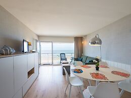 Modern Studio With sea View and Garage