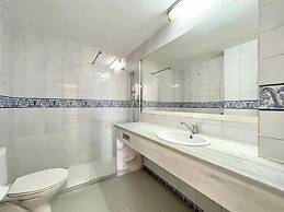 Seaside Flat With Shared Pool