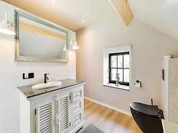 Lush Holiday Home in Limburg With Jacuzzi