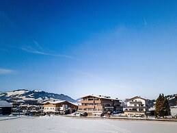Luxury Penthouse, ski Lift Within Walking Distance