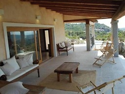 Silvaredda Comfortable Holiday Residence