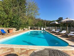 Apartment in Sassetta With Pool and Garden