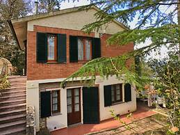 Apartment in Sassetta With Pool and Garden