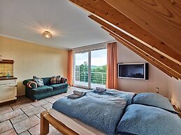 Geschmackvolles Ferienhaus mit Privatem Pool