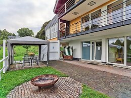 Geschmackvolles Ferienhaus mit Privatem Pool