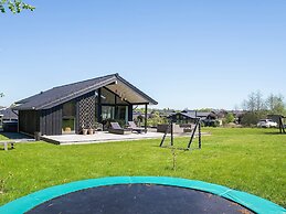 5 Star Holiday Home in Horve