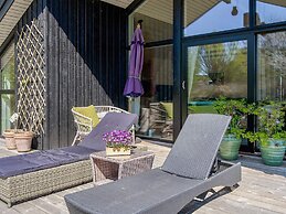 5 Star Holiday Home in Horve