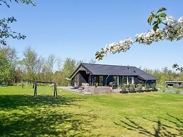 5 Star Holiday Home in Horve