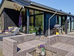 5 Star Holiday Home in Horve