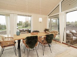 5 Star Holiday Home in Horve