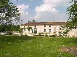 Beautiful Holiday Home With Private Pool