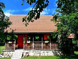 Holiday Home Tetina Kuca