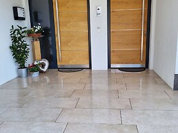 Flat in Wagrain Near Ski Slopes