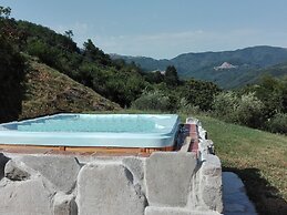 Beautiful Cottage in Pescia