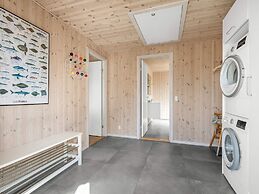5 Star Holiday Home in Henne