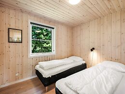 5 Star Holiday Home in Henne