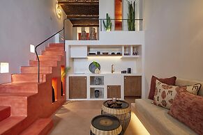 DOMUS HESTIA SUITES
