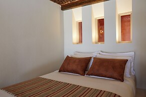 DOMUS HESTIA SUITES