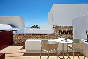 DOMUS HESTIA SUITES