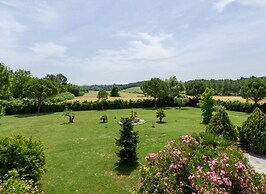 Villa al Molino Comfortable Holiday Residence