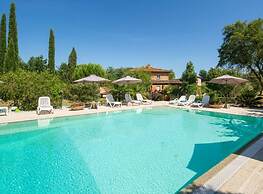 Villa al Molino Comfortable Holiday Residence