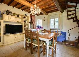 Villa al Molino Comfortable Holiday Residence