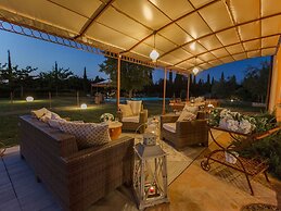 Lavish Peccioli Villa