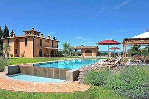 Lavish Peccioli Villa