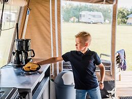 Lakefront Glamping w/ Pets