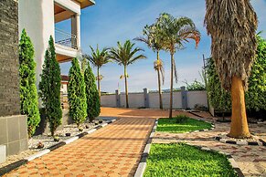 NETLUNA VILLA HOTEL & TOURS
