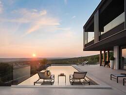 Elegant Villa With Indoor Pool