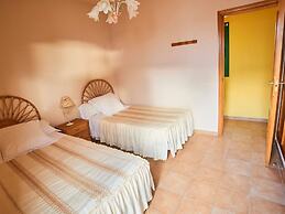 Spacious Holiday Home in La Oliva