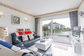 Cozy Apartment With Sunny Terrace