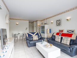 Cozy Apartment With Sunny Terrace