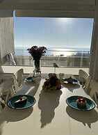 Baltic See Flat Modern Retreat