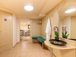 Apartment in Langenfeld With Recreation Room