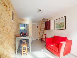 Cozy Bergerac Haven w/ Pool