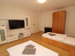 Essen Aprtment With Balcony