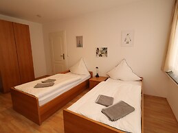 Essen Aprtment With Balcony