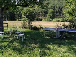 Sunflower Valley Villa, Leobard