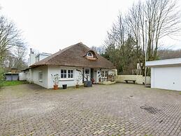 Charming Beach Villa With Thatched Roof