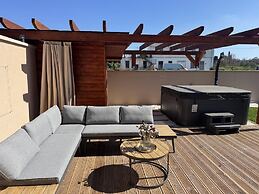 Family Villa With Pool, Wellness