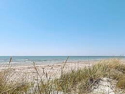 Peaceful Beachside Cottage in Skane