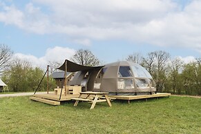 Starlit Tent Lodge Escape