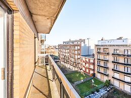 Apartment in St-idesbald With Sea View