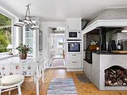 5 Star Holiday Home in Stromstad
