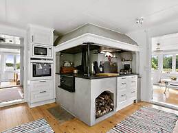 5 Star Holiday Home in Stromstad