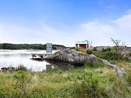 5 Star Holiday Home in Stromstad