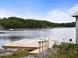 5 Star Holiday Home in Stromstad