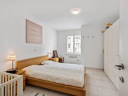 Apartment Near Zeedijk Beach